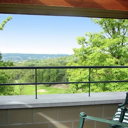 Modern Holiday Near Forest In Durbuy